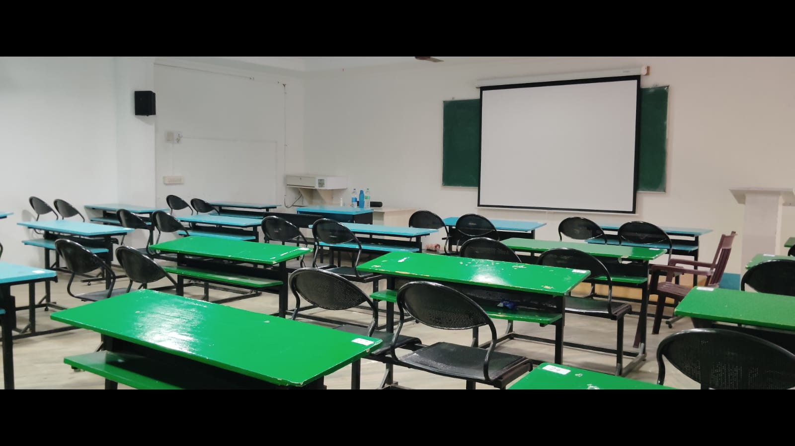 class-rooms-1.jpeg